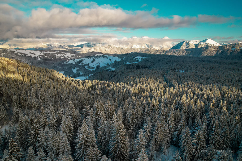 Massif des bauges - Savoie, France ©jubourrellyphotograff